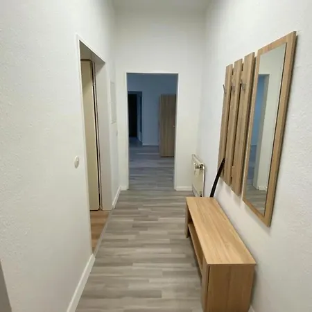 Spacious With Balcony In Apartment Duisburg
